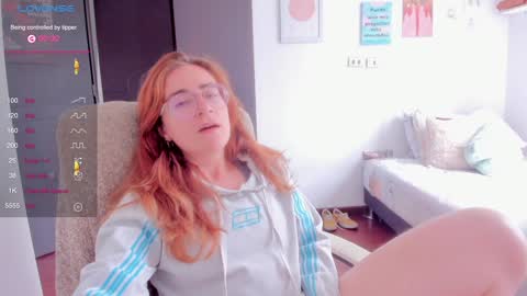 Giggles  online show from January 29, 4:30 pm