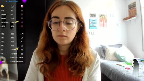 Giggles  online show from December 3, 1:21 pm