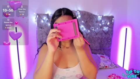 linda_martinii online show from February 6, 12:59 pm