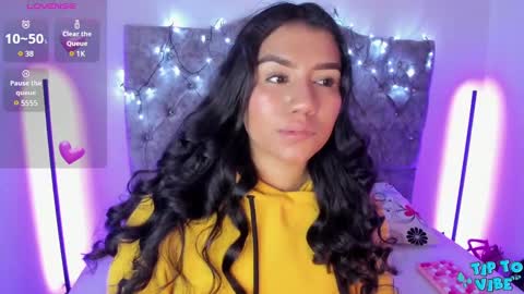 linda_martinii online show from February 21, 12:06 pm