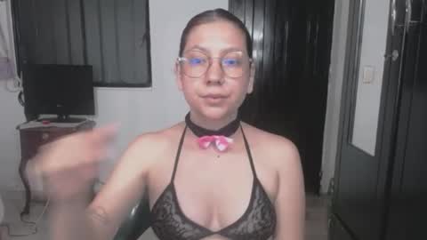 naomi online show from April 15, 11:49 pm