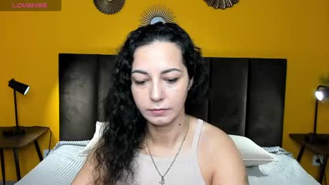 Linda online show from March 5, 1:31 am