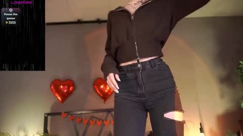 your Linda is back online show from February 19, 4:55 am