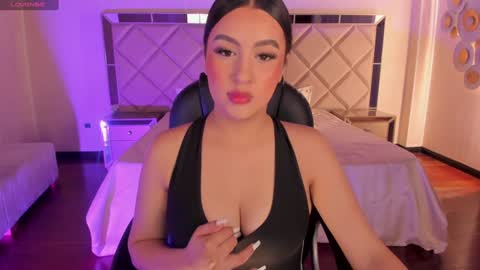 Lindsey Moss online show from January 27, 5:25 am