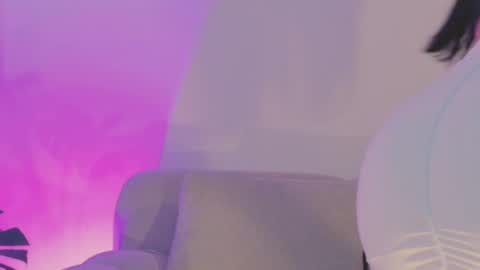 Lindsey Moss online show from November 23, 3:53 am