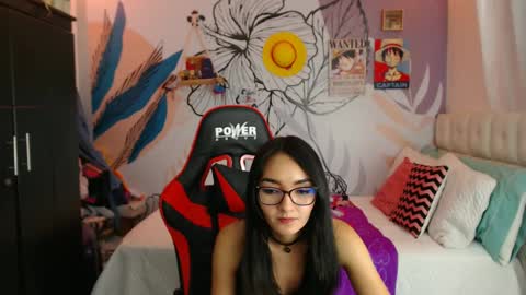 LinzyBaner online show from February 14, 11:53 pm