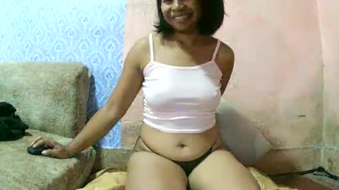 liora online show from March 11, 7:03 am