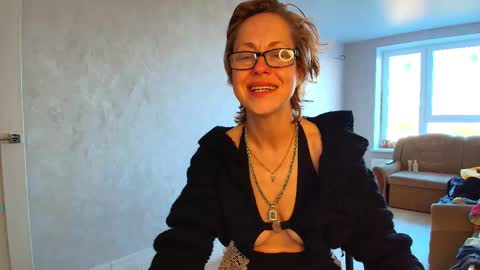 Liora Weiss online show from May 11, 2:45 pm
