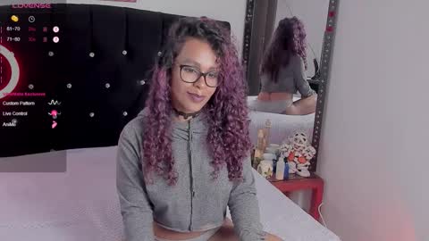 lips_sarasofia online show from October 11, 3:44 am