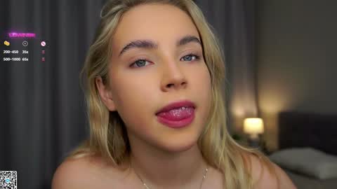 Amelia online show from January 26, 1:09 am