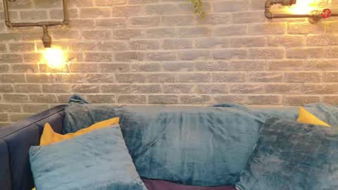 Lisa Caprice online show from March 27, 8:26 am