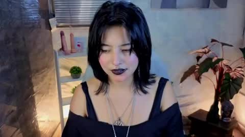 lisa dolly nyx online show from May 14, 5:08 pm