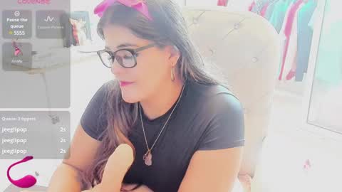 Lisa online show from December 19, 3:08 pm