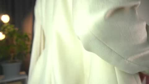 Elisabeth or Lisa online show from September 27, 8:27 pm