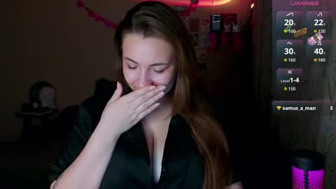 LisaCase online show from February 25, 4:16 pm