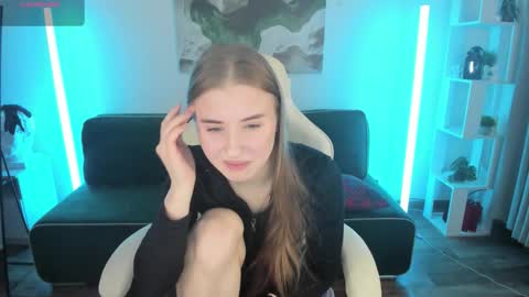 Lisa online show from February 14, 3:41 am