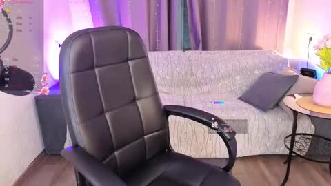 Hellomy name is Liset online show from September 23, 2:37 pm