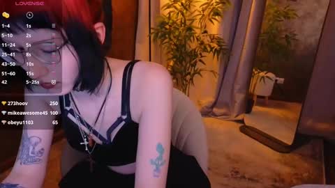 lissaros online show from February 7, 4:03 pm