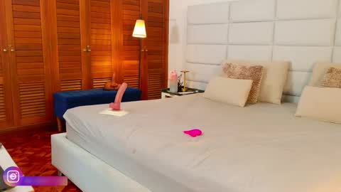 Lisseth Long  online show from December 18, 1:54 am