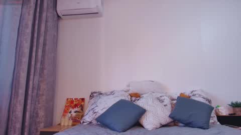 Lissa online show from February 24, 9:41 am