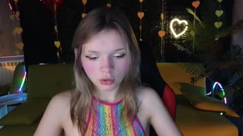 Lena online show from February 20, 1:25 am