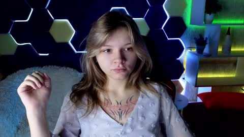 Lena online show from December 29, 1:13 am