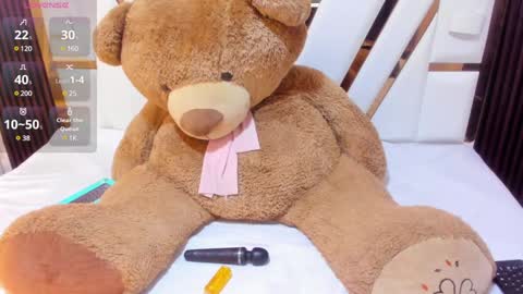 Ashley online show from January 28, 6:28 pm