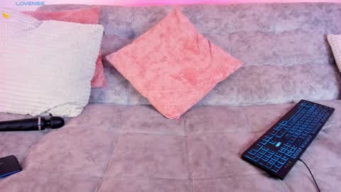 little___sophie online show from January 13, 11:49 pm