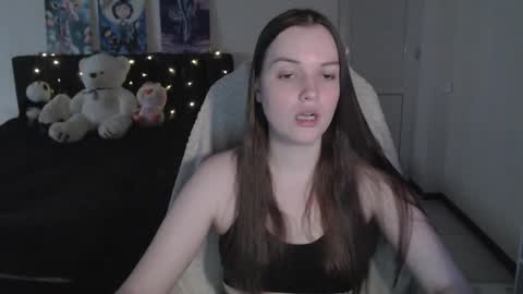 little__flowers online show from November 25, 9:44 am