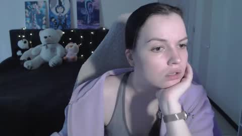 little__flowers online show from March 6, 9:04 am