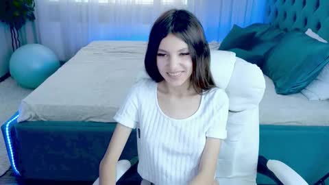    online show from November 18, 10:27 am