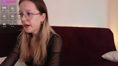 little_bliss online show from October 5, 1:54 am