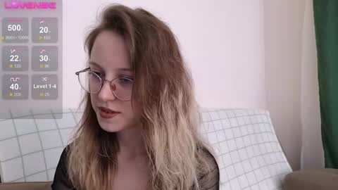 little_bliss online show from December 16, 12:49 am