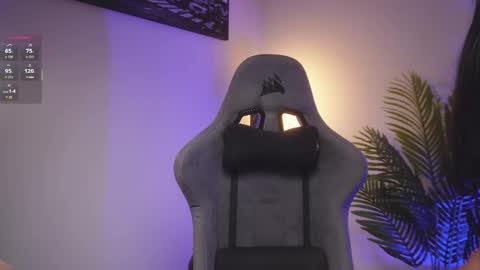 Help me reach 100 likes online show from February 23, 7:35 pm