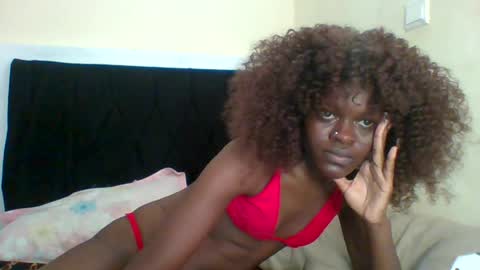 little_freak06 online show from June 26, 8:15 am