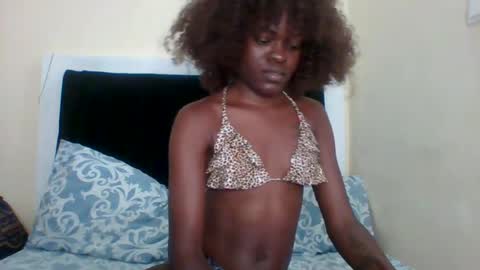 little_freak06 online show from July 5, 2:01 pm