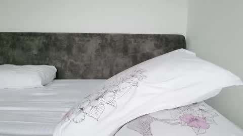 hey im anna online show from November 10, 6:08 am