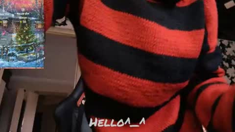 littlehappines online show from December 7, 8:00 am