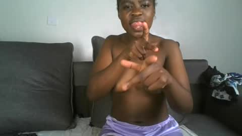 littlemariah online show from July 24, 7:33 pm