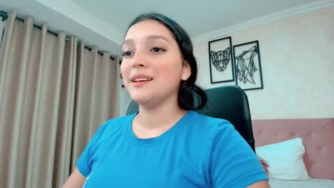 Sarahs Room online show from January 18, 8:27 pm