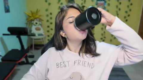 Mia  online show from February 27, 6:13 am