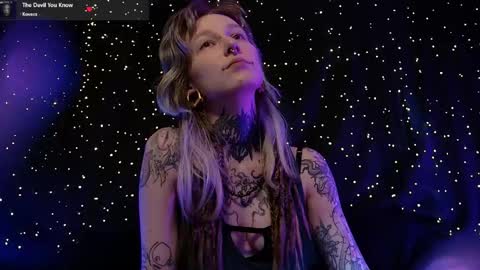 Niki  free tg channel with some photos gifs and info about streams  online show from March 19, 12:09 pm