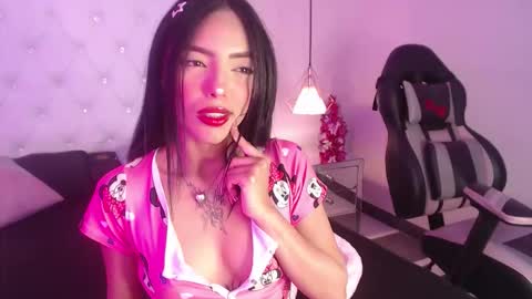 Nicky online show from February 25, 7:56 pm