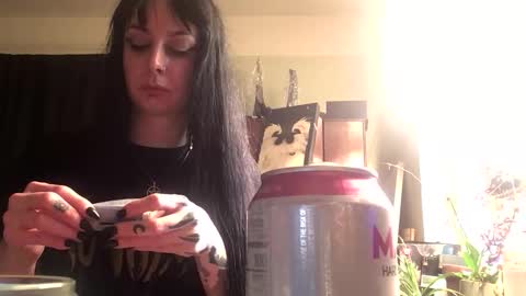 Liv Mirage online show from April 11, 7:39 pm