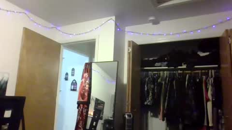 Liv Mirage online show from January 27, 2:20 am