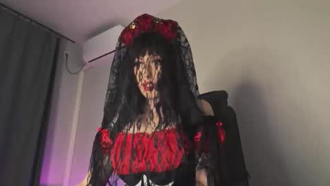 Liya Ray online show from October 25, 3:08 pm