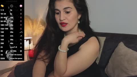 liz online show from January 13, 4:08 pm