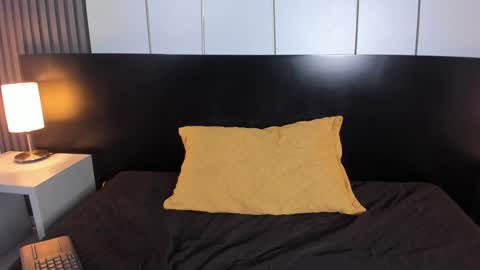 Liz  online show from January 29, 12:24 pm