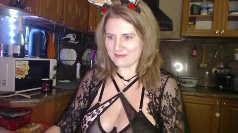 LizaCakes online show from January 6, 5:49 pm