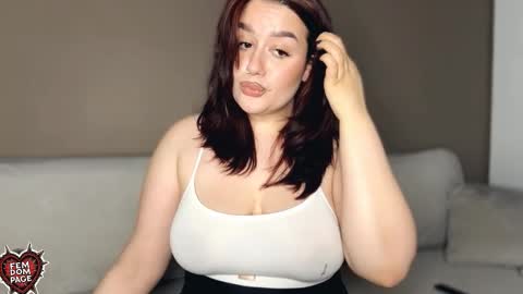 lizamartina online show from February 25, 1:53 pm